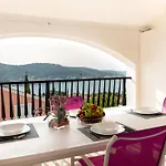 Apartment Maja