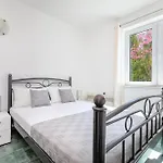 Apartment Maja Rogoznica (Sibenik-Knin)