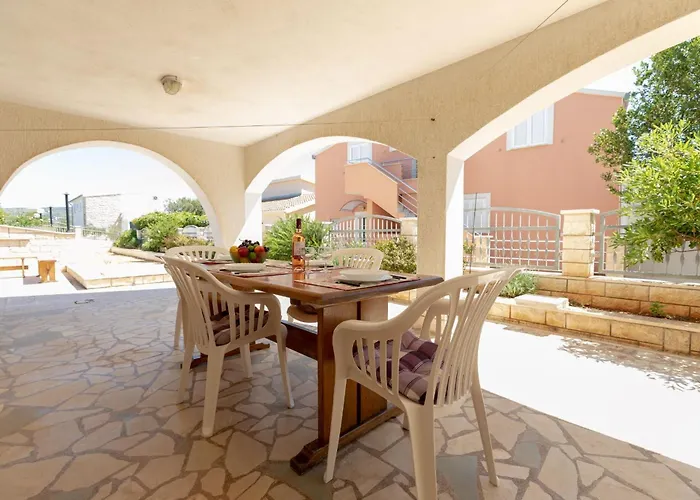 Maja * Rogoznica (Sibenik-Knin)